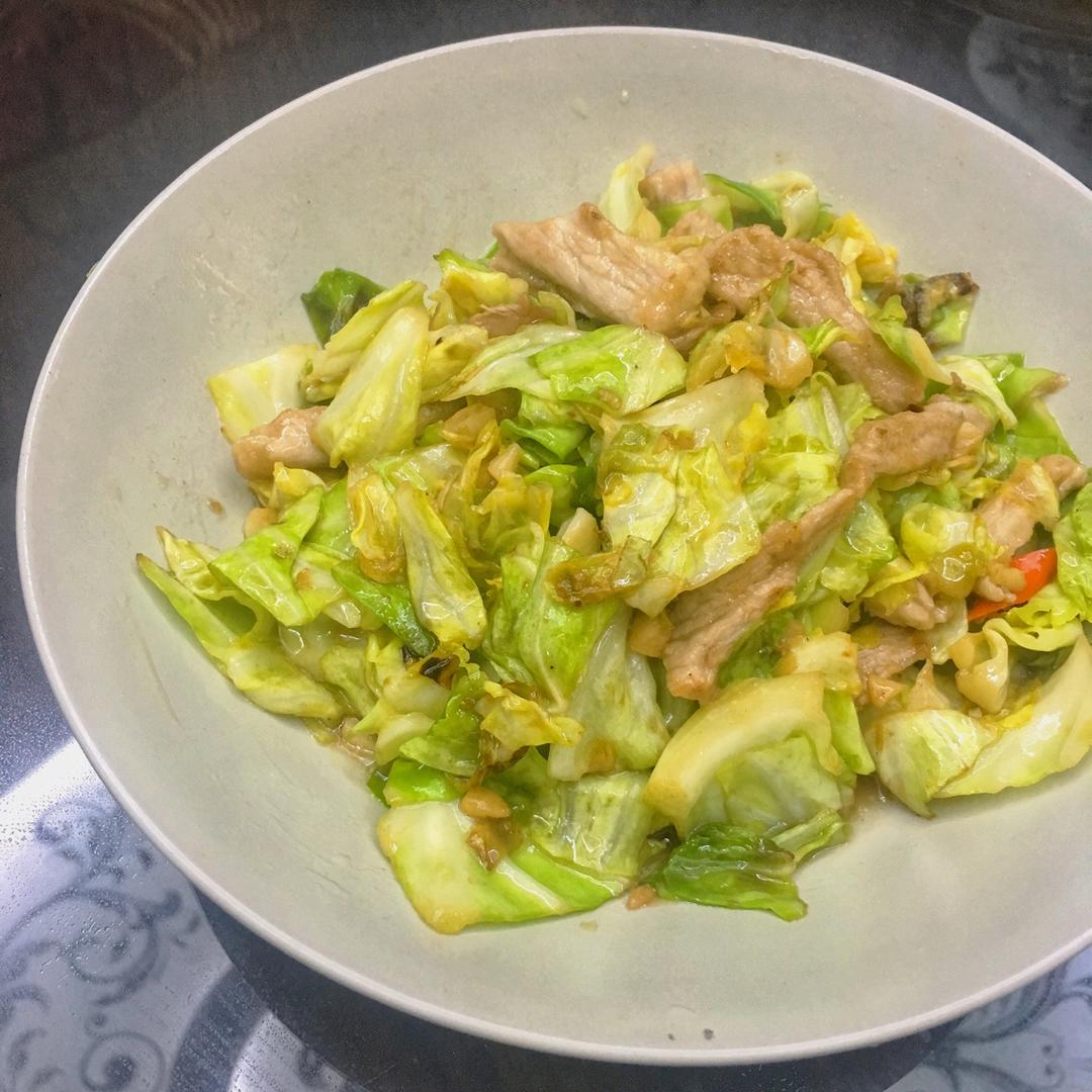 阿婆手撕包菜