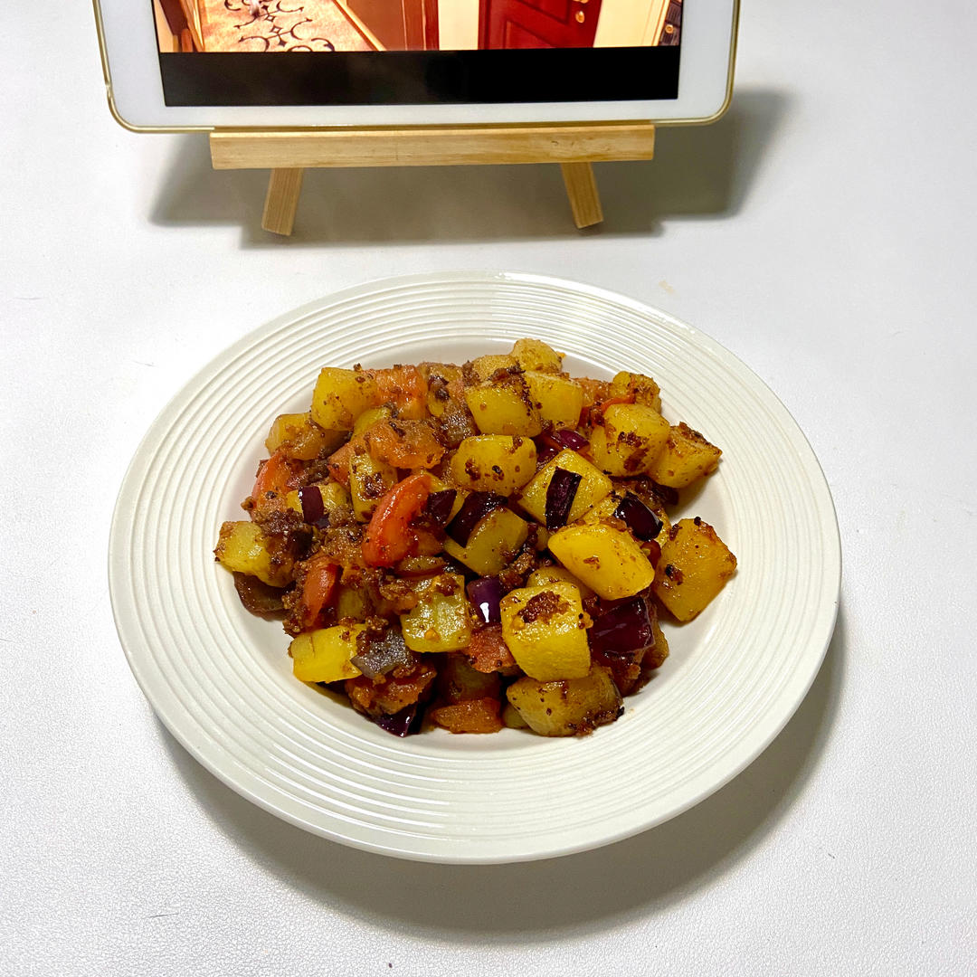 土豆丁盖浇饭