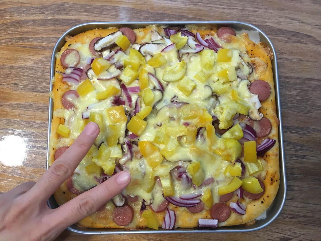 8寸纯手工什锦披萨