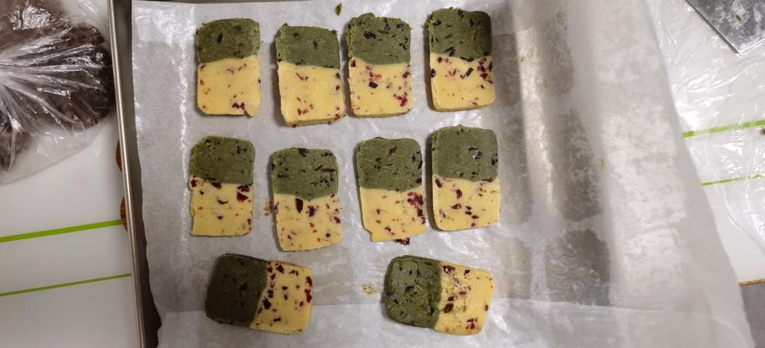 双色蔓越莓饼干