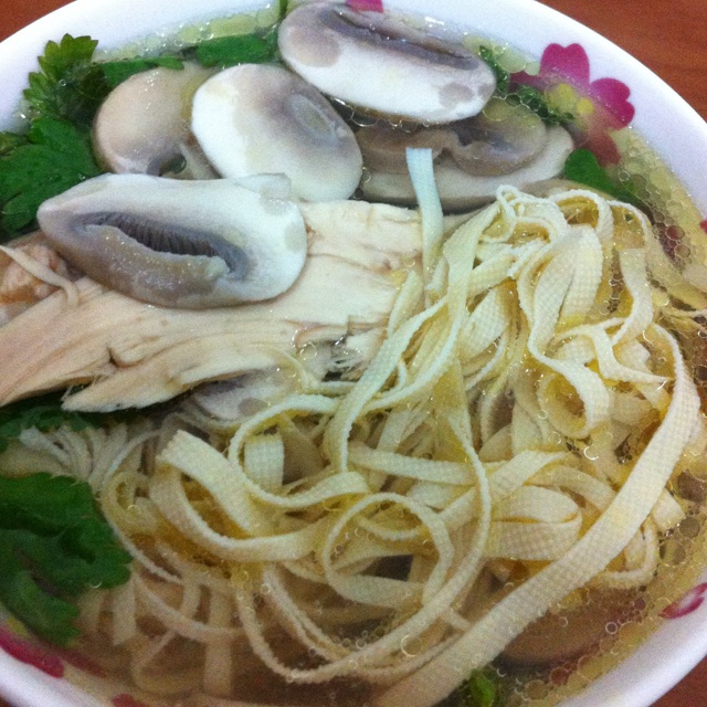 鸡汤煮干丝