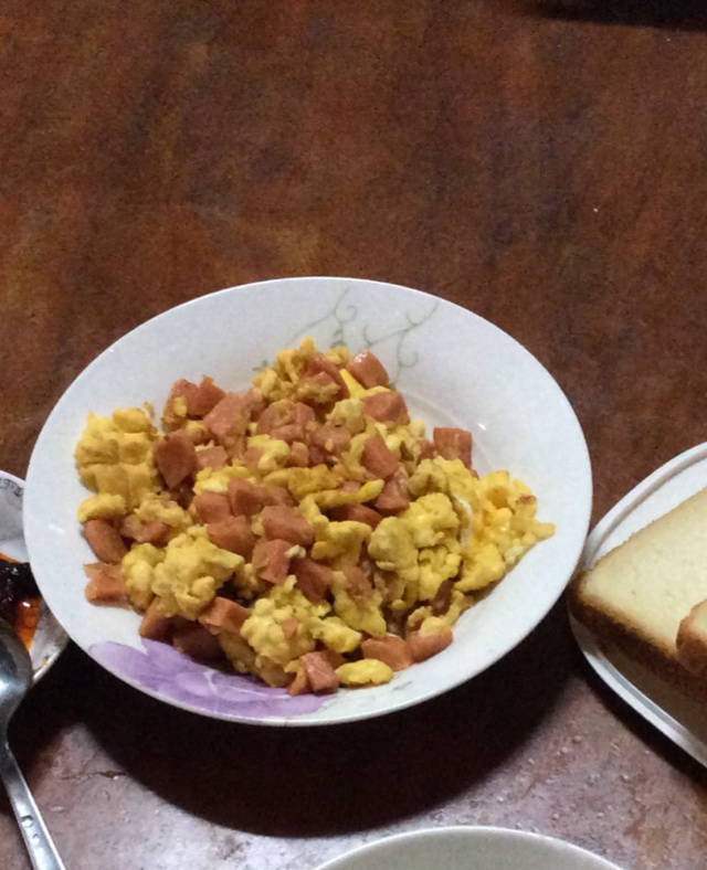 火腿炒鸡蛋 （快手下饭）