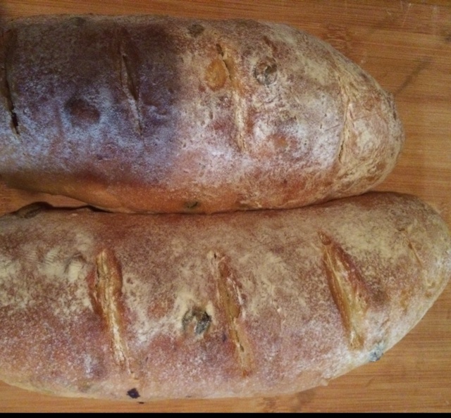 全麦葡萄干面包