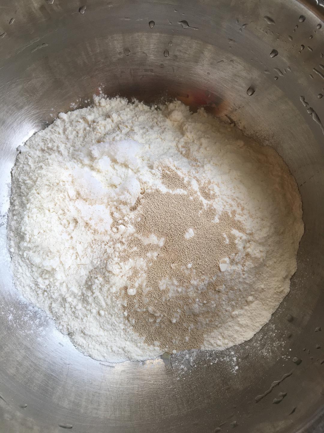 纯奶手撕吐司的做法 步骤1