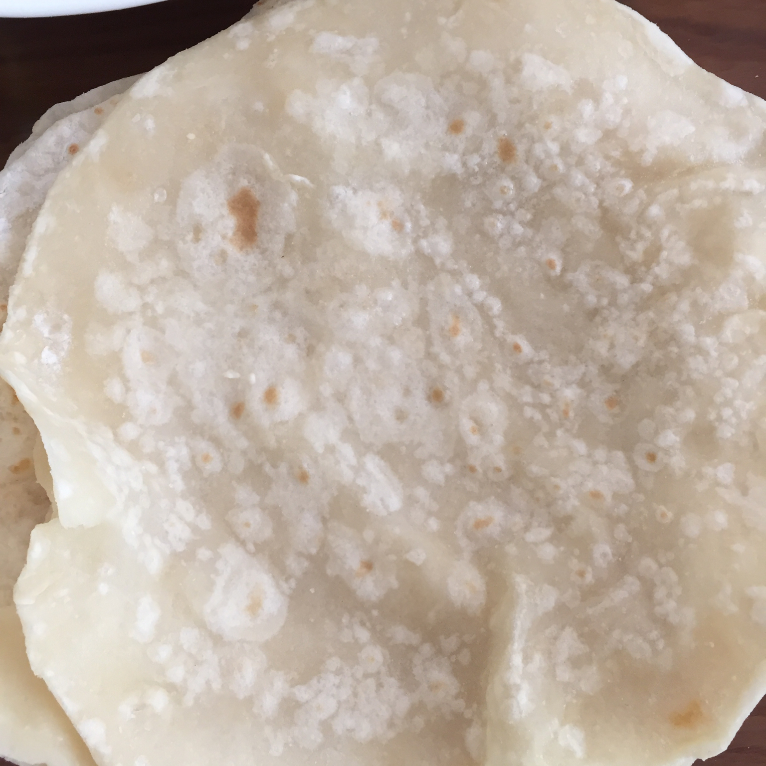 烙春饼(用视频告诉你，这饼有多软)