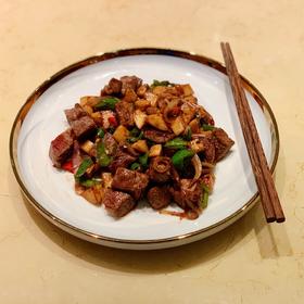 黑椒配牛肉这么好吃，当然是天生一对！——黑椒牛肉粒