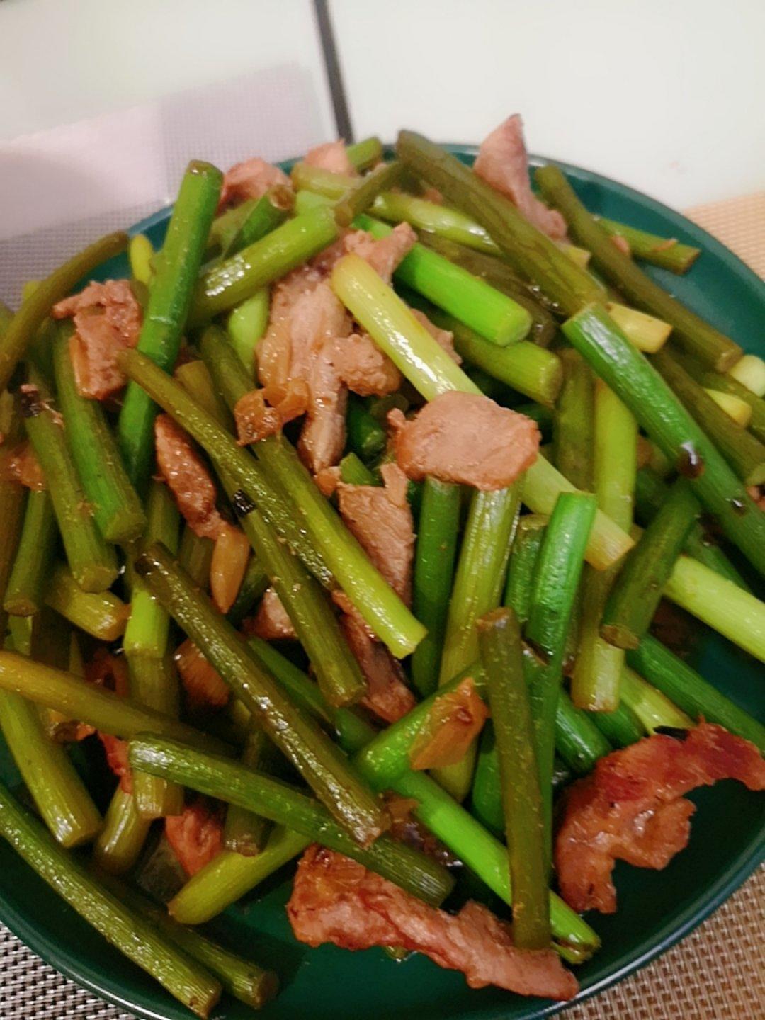 快手家常菜 蒜苔（蒜苗）炒肉