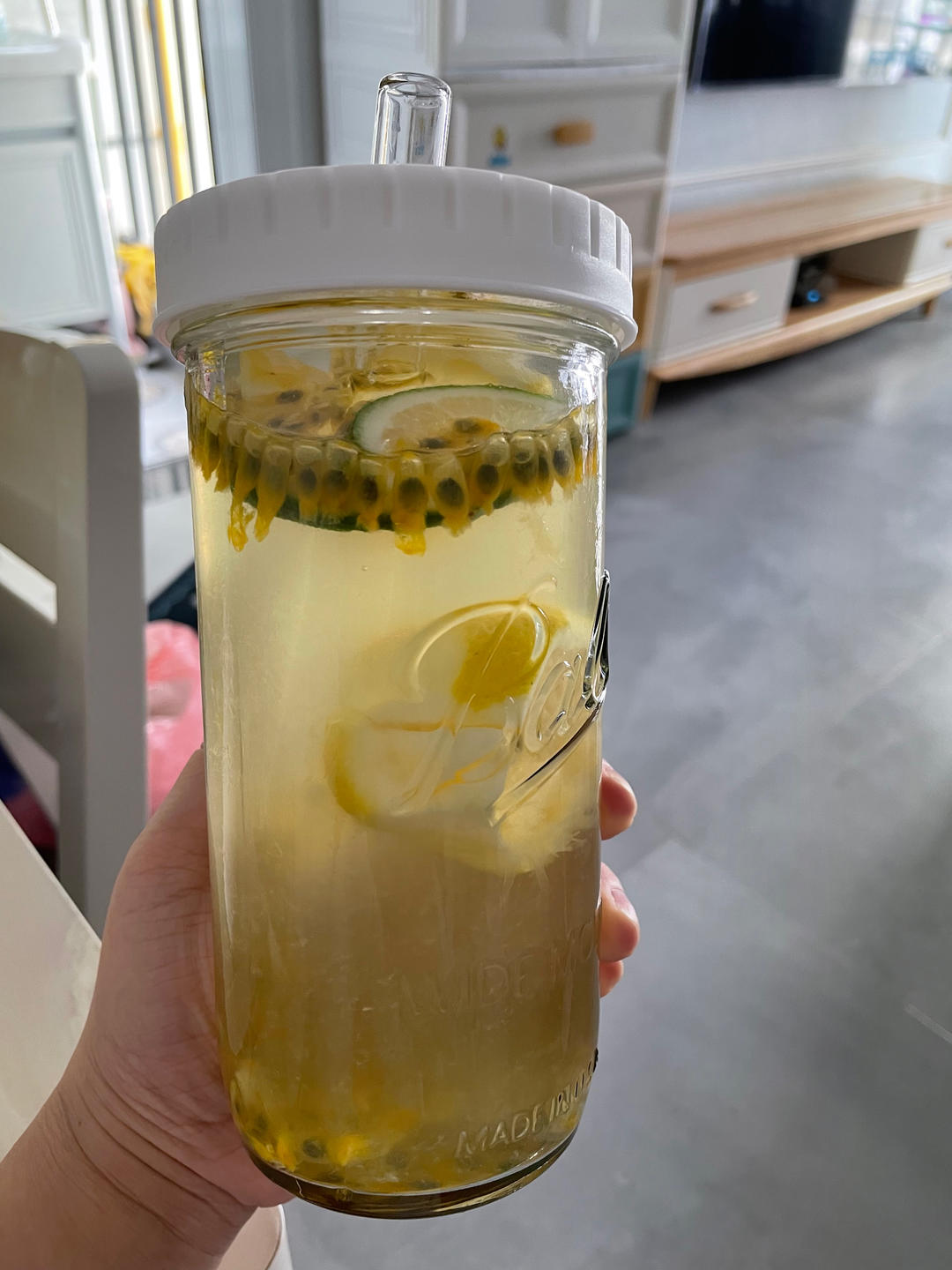 自制无敌好喝夏日解腻水果茶🍊完爆饮品店，新手百分百成功，试试就知道