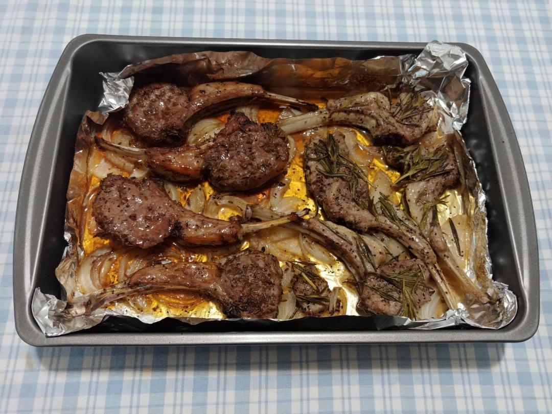 迷迭香原汁烤羊排