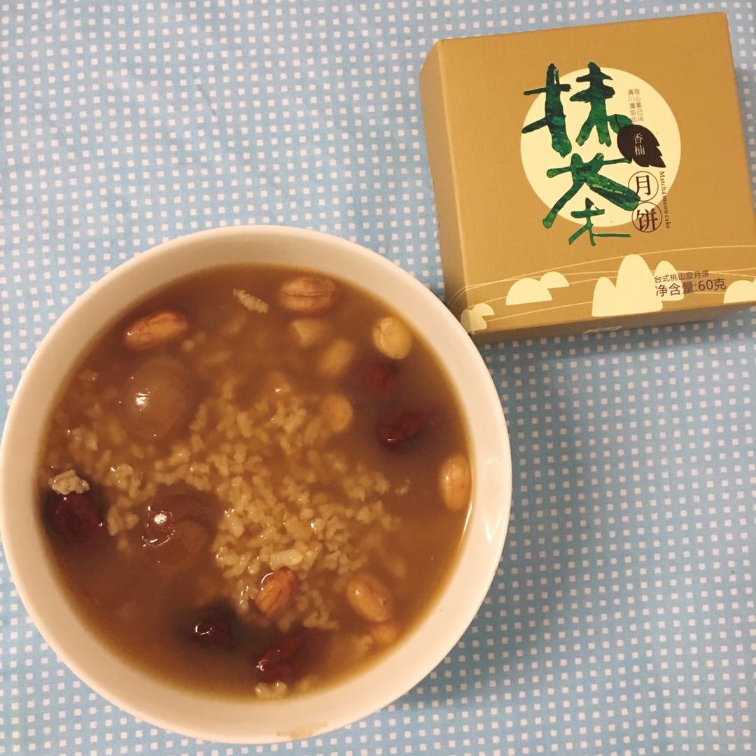 桂圆红枣糯米粥