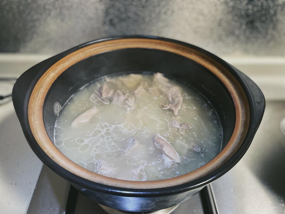 健脾滋阴：西洋参山药水鸭汤的做法