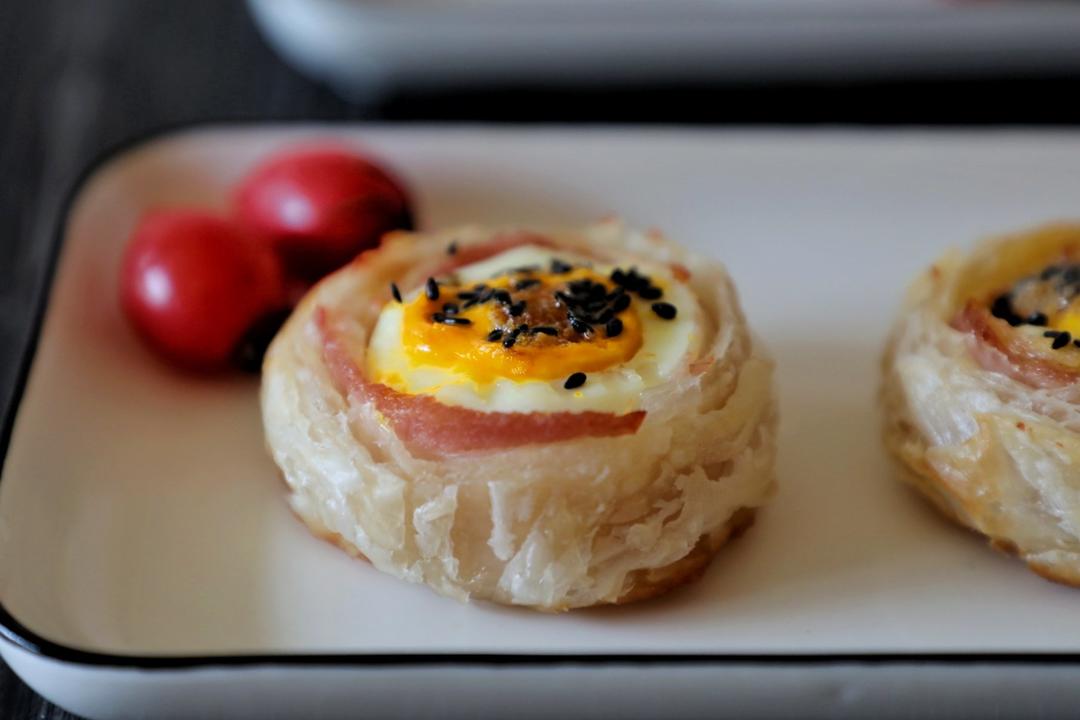 手抓饼培根鸡蛋卷