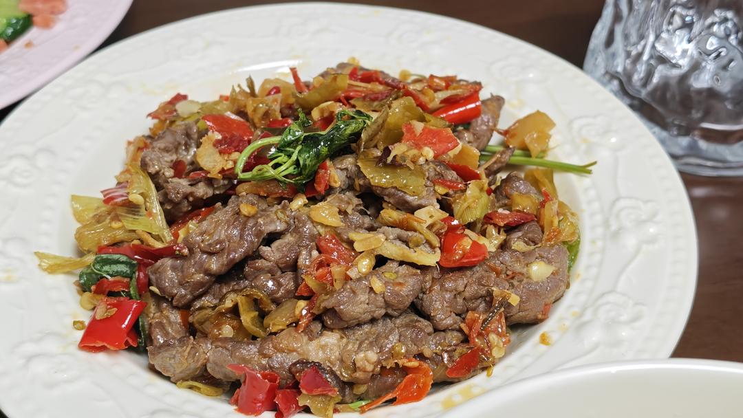 下饭菜😋小炒黄牛肉
