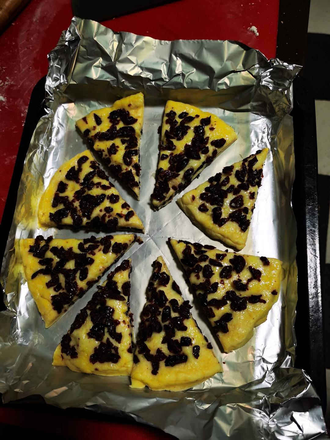 满屋飘香，口口都是满足——酥松香甜的蔓越莓蜜豆司康