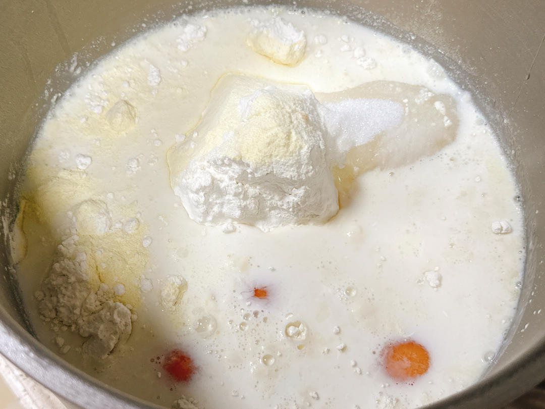 纯奶手撕吐司的做法 步骤1
