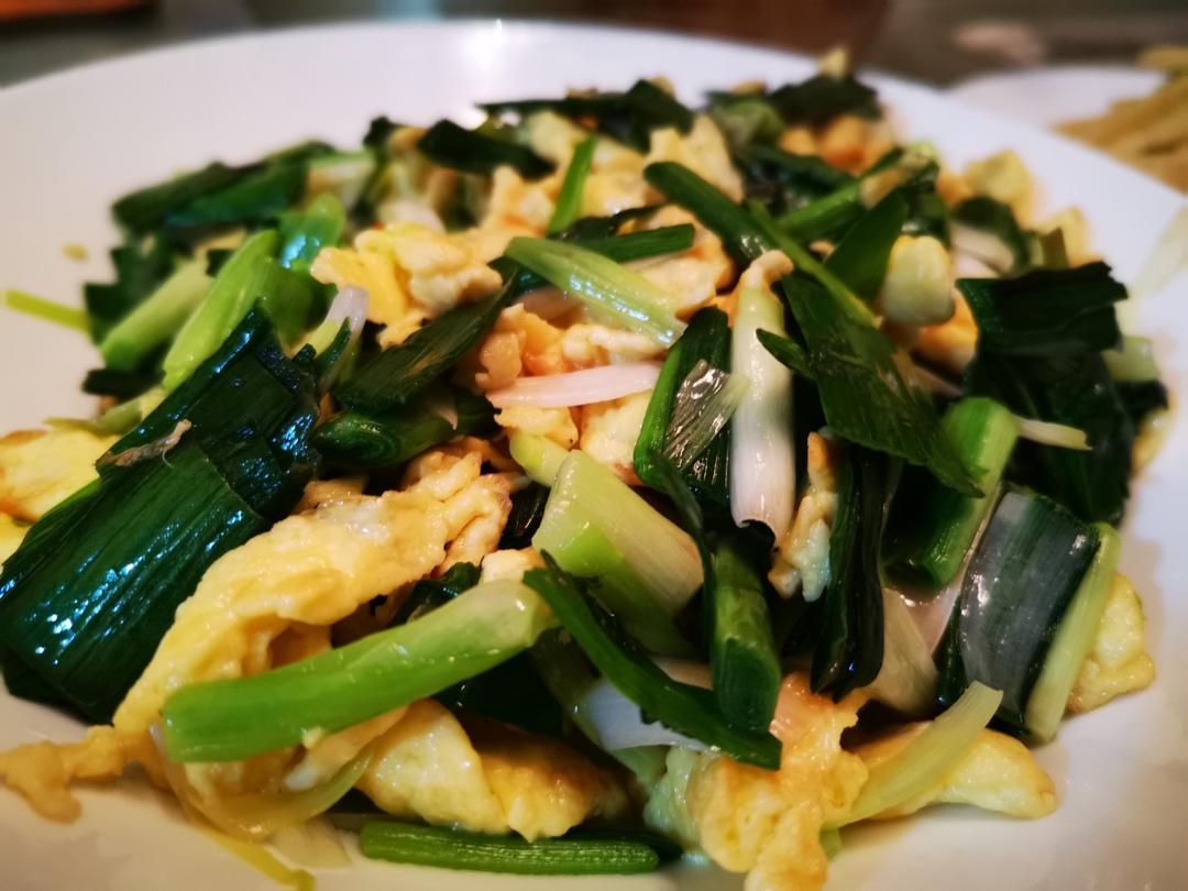 快手蒜苗炒鸡蛋