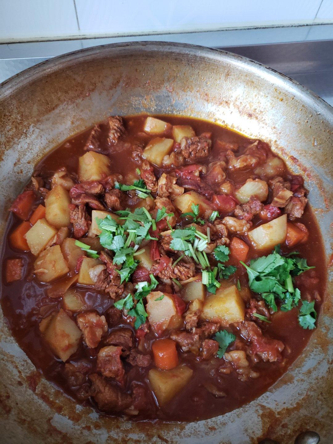 番茄土豆炖牛腩