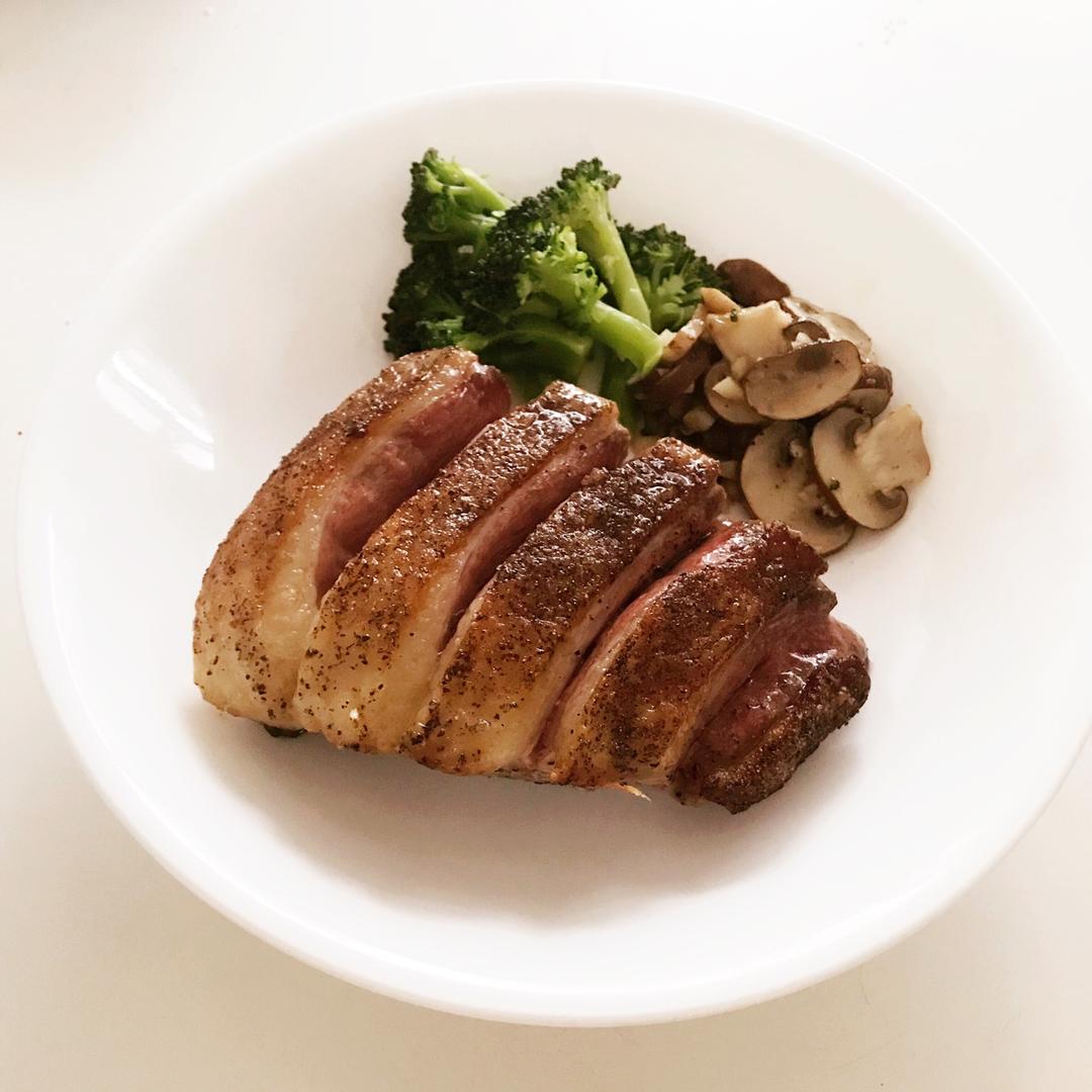 灬yuki酱做的【曼食慢语】完美脆皮煎鸭胸