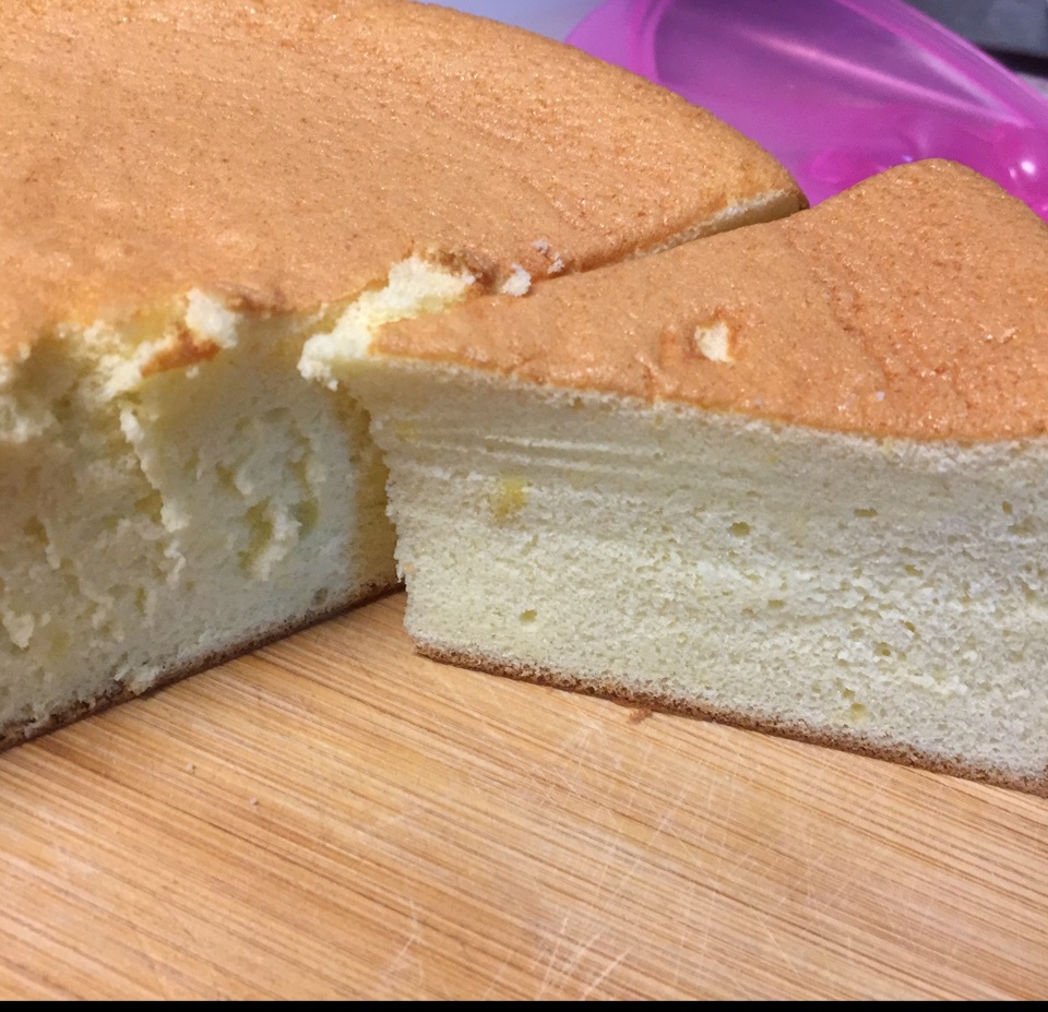 超简单完美戚风蛋糕（6寸2蛋）附打发、翻拌、脱模视频