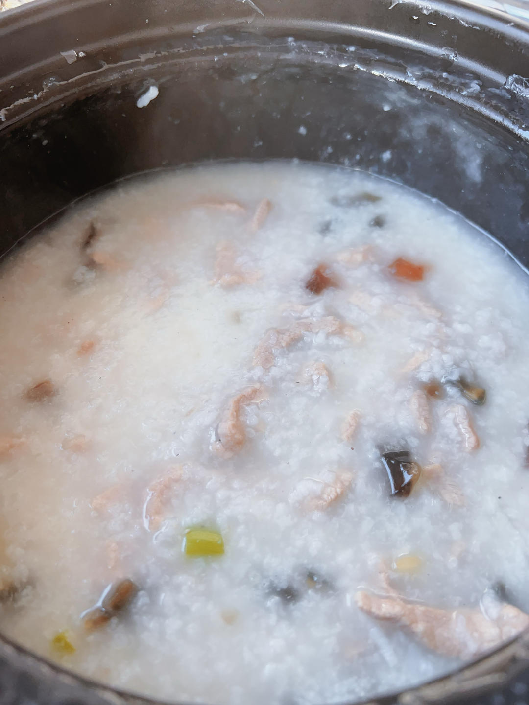 十五分钟快手之香滑皮蛋瘦肉粥(附五分钟电饭煲电压力锅更快捷方法)