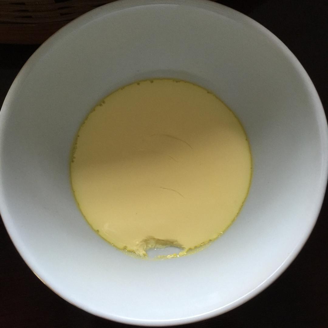 宝宝辅食-蛋黄炖蛋