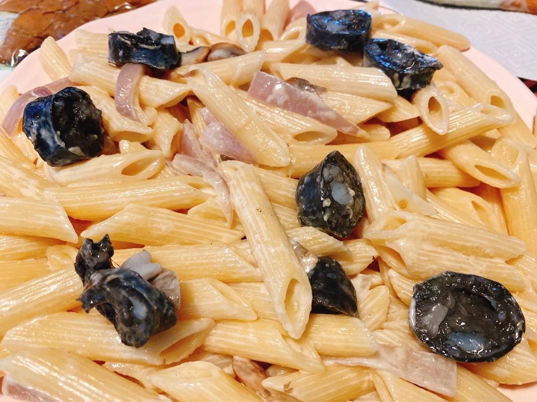 奶油蘑菇意大利面