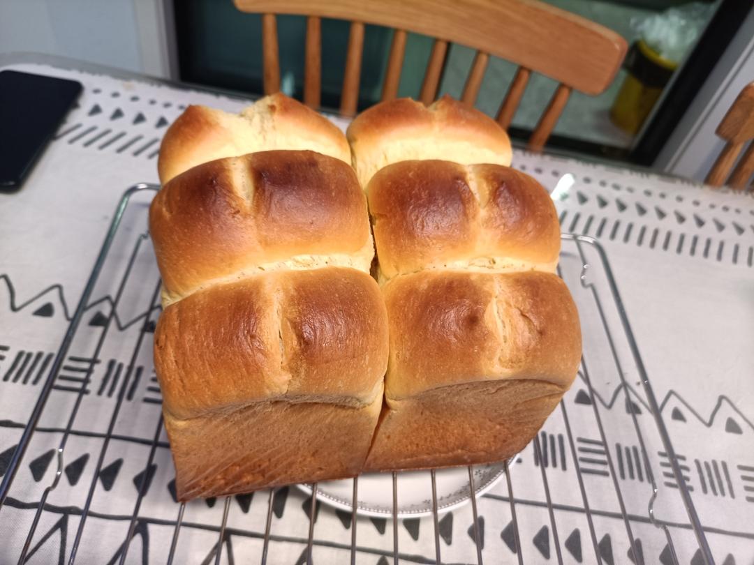 不是所有的面包都能叫——布里欧修皇冠吐司