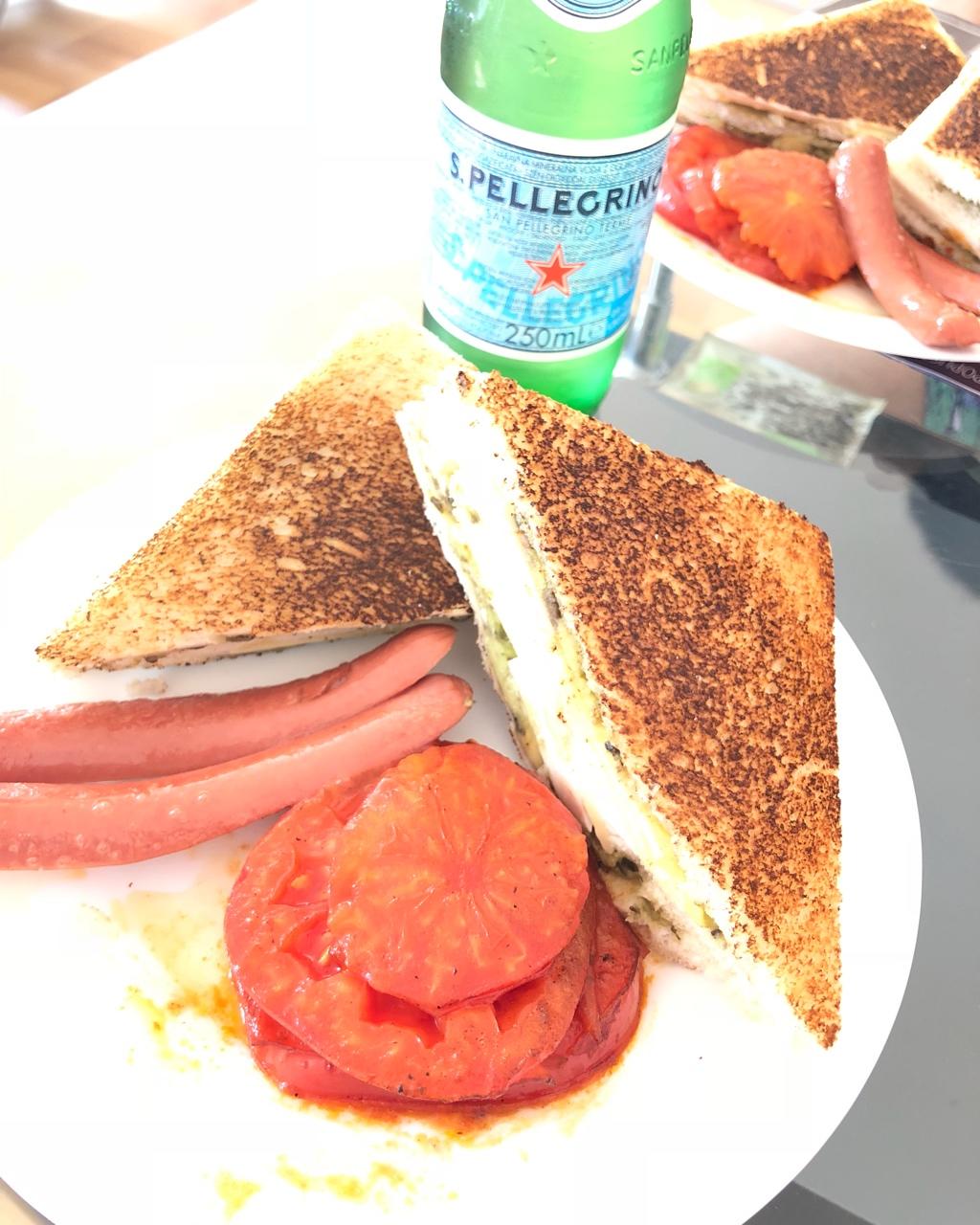 牛油果早餐三明治 Avocado Breakfast Toasted Sandwich