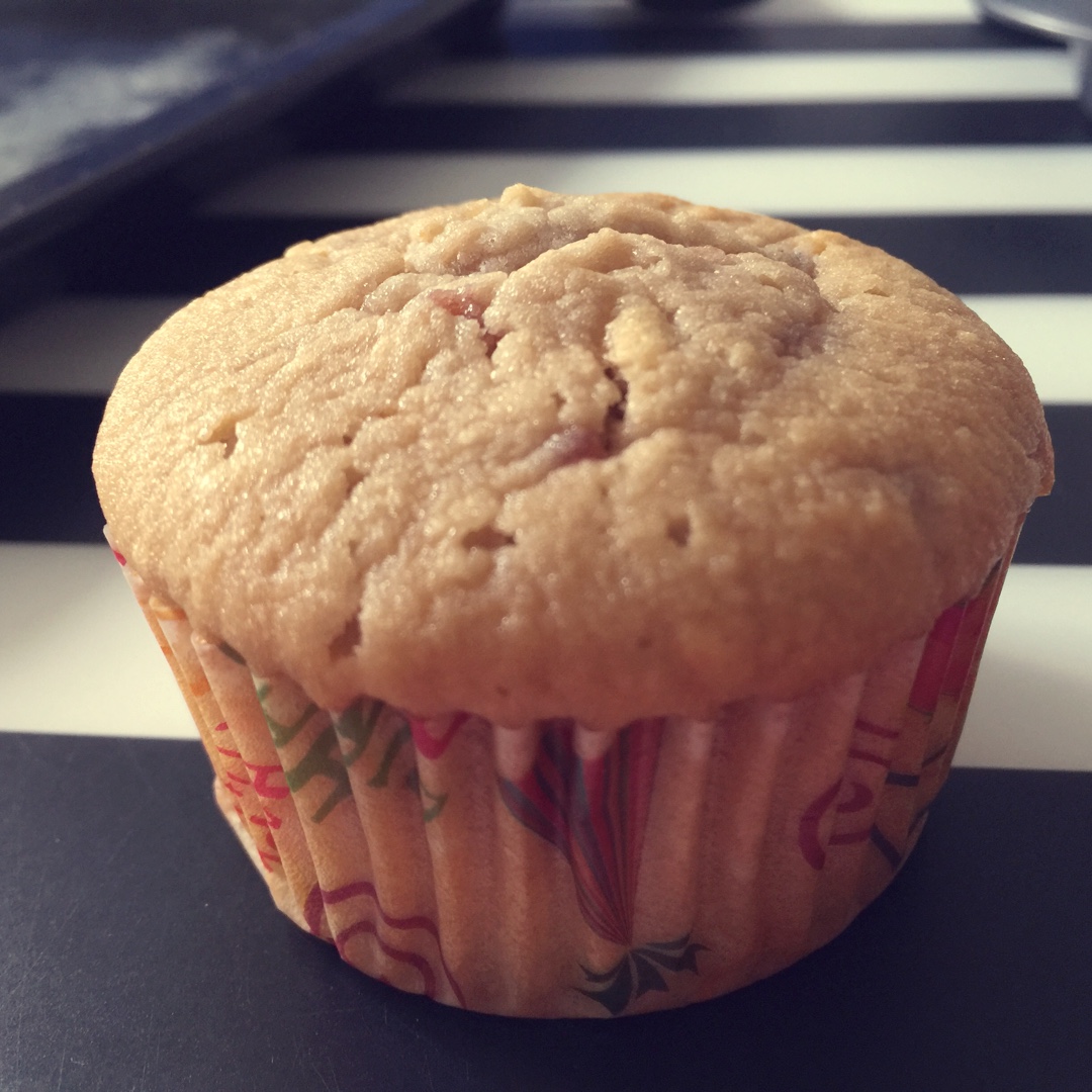 俄罗斯草莓红茶杯子蛋糕