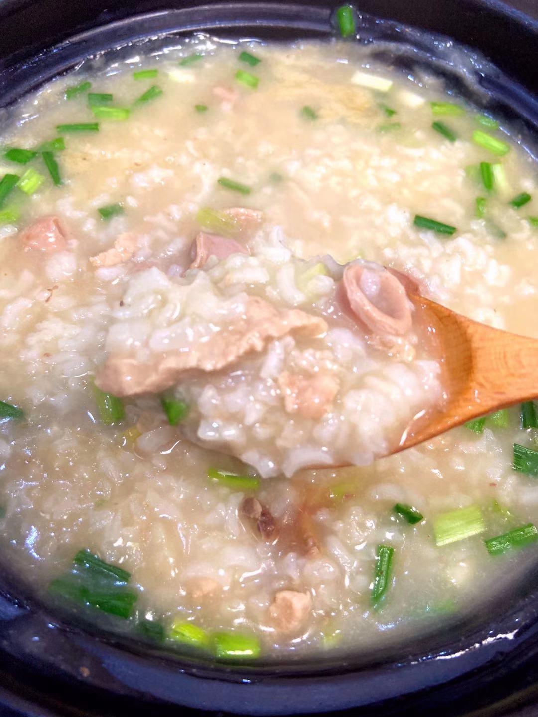 广式猪杂生滚粥 太太乐鲜鸡汁芝麻香油