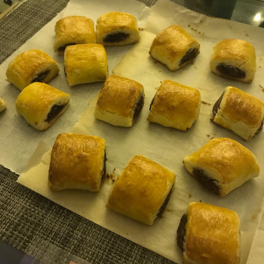 一口豆沙酥