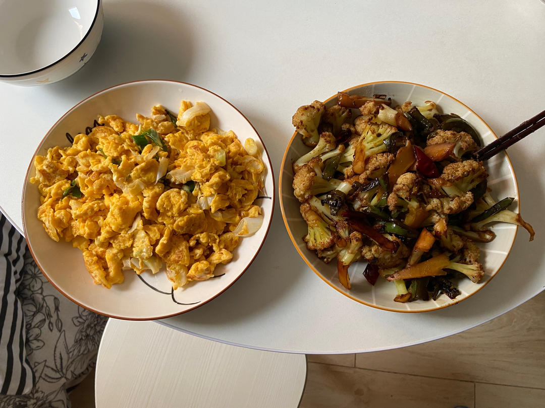 老丁的私房菜-干锅花菜