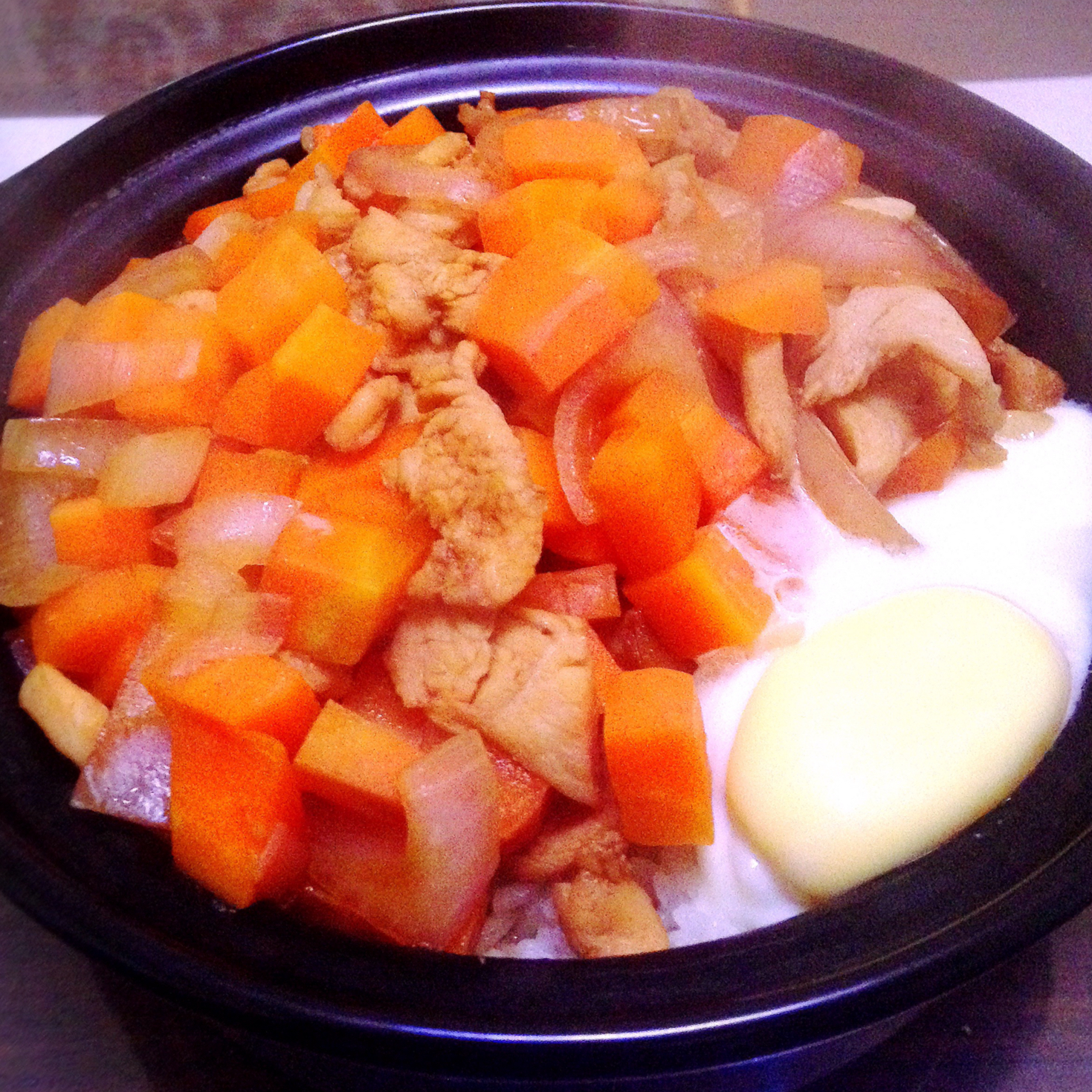 香菇滑鸡煲仔饭