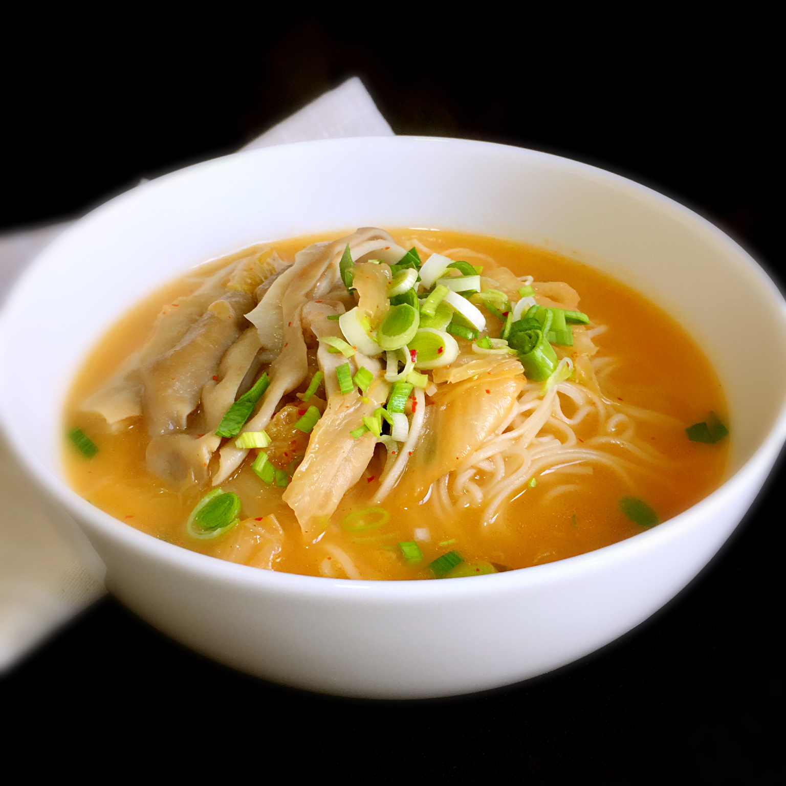 (酸汤辣白菜肚丝面)#午餐612016年2月9日#iphone 拍摄于