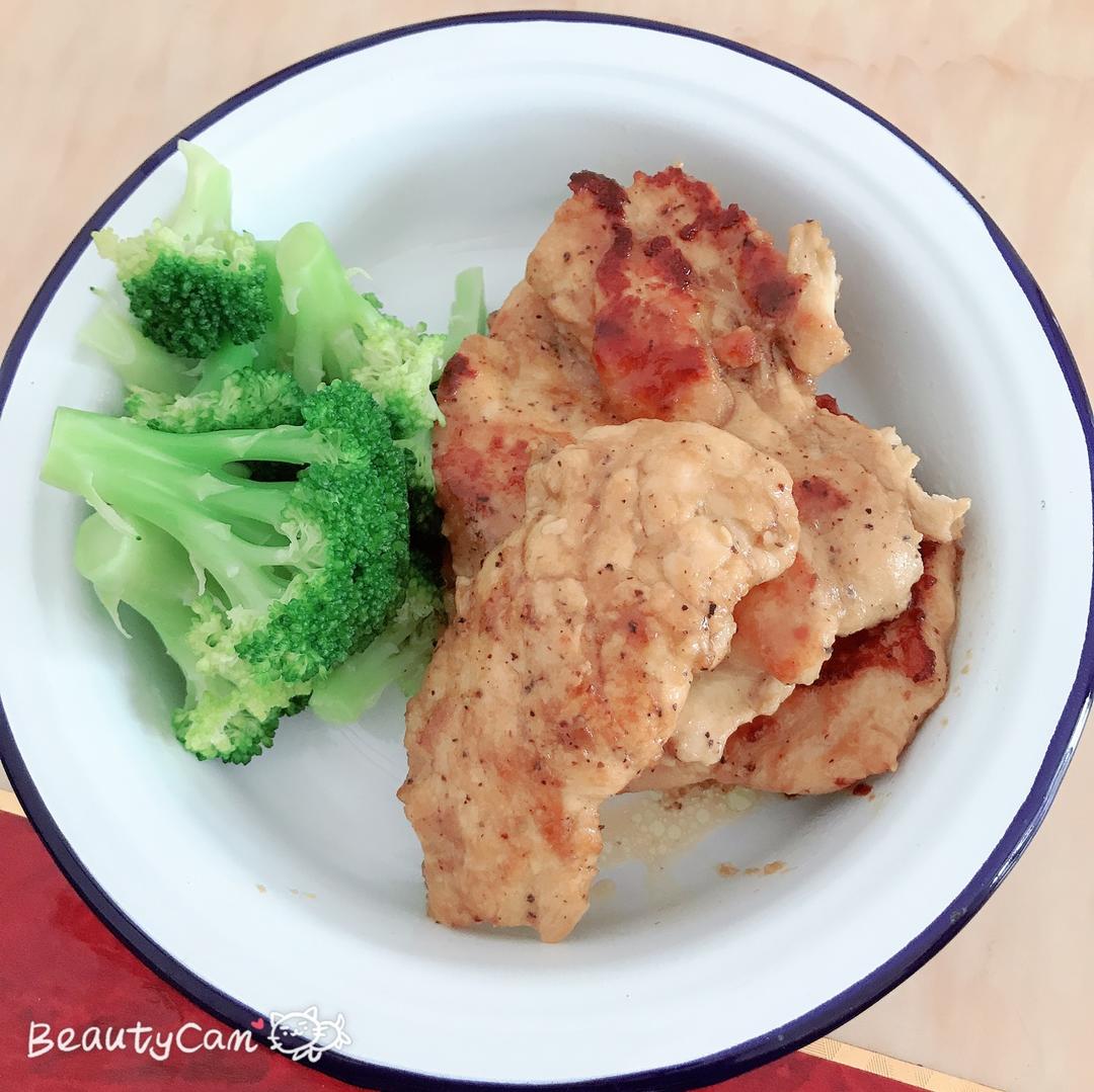 【嫩煎鸡胸肉】