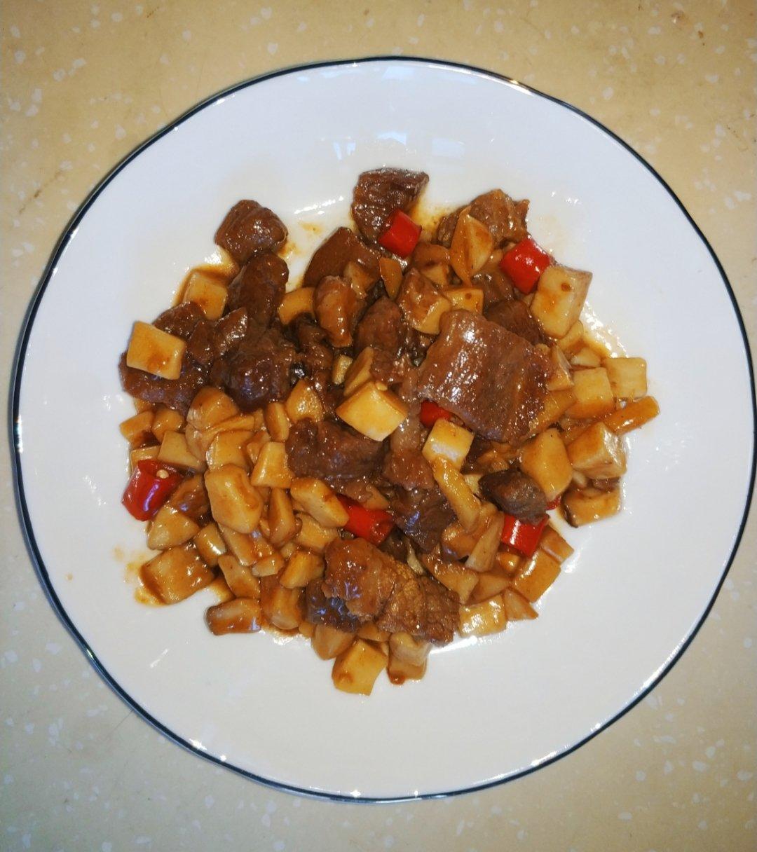 我的轻奢煮艺——杏鲍菇牛肉粒
