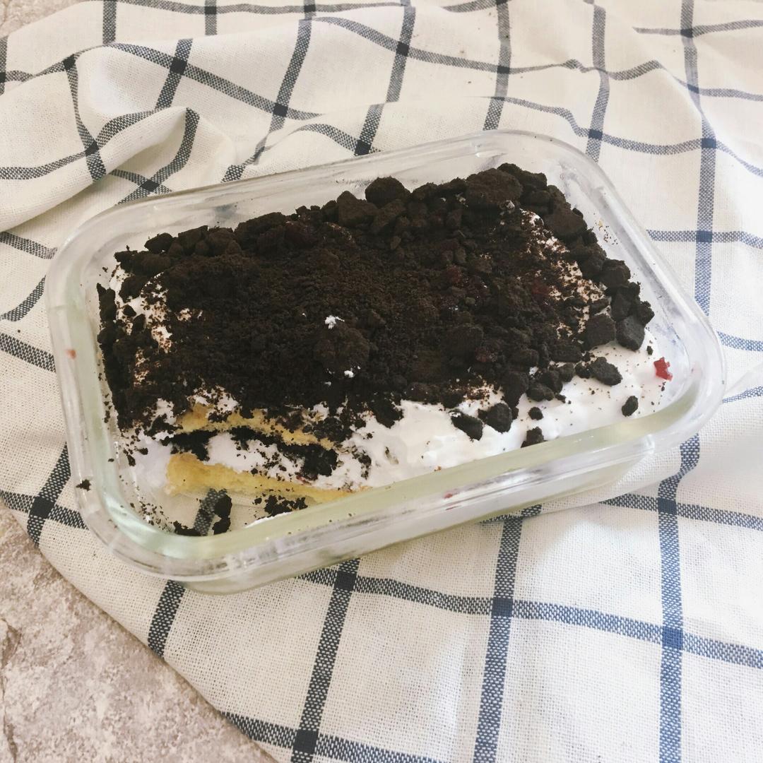 好吃到流泪的奥利奥咸奶油盒子蛋糕