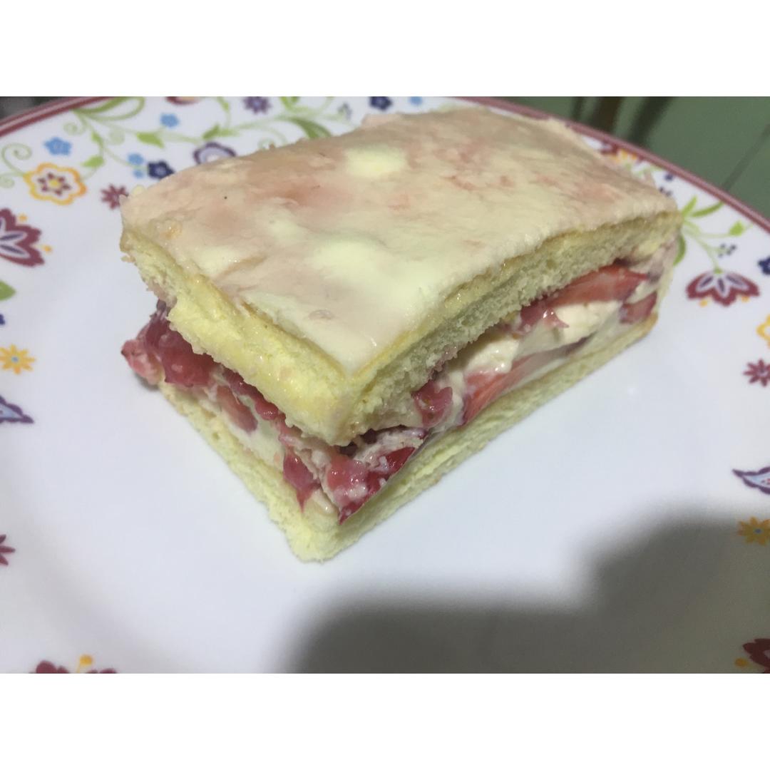 草莓慕斯蛋糕（视频菜谱）