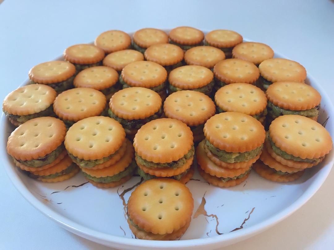 小奇福牛轧糖饼干