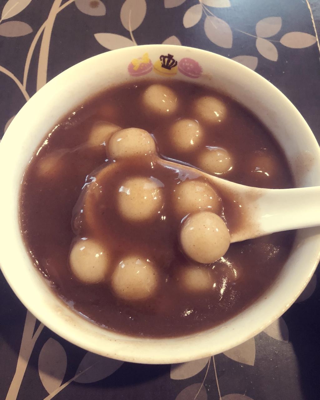 用爱做饭的赵淼淼做的红豆小圆子