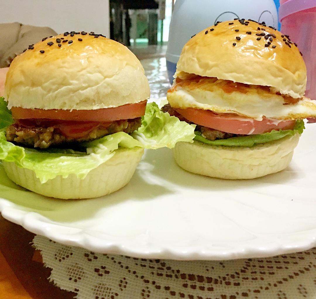 肉多汁的快手汉堡牛肉饼