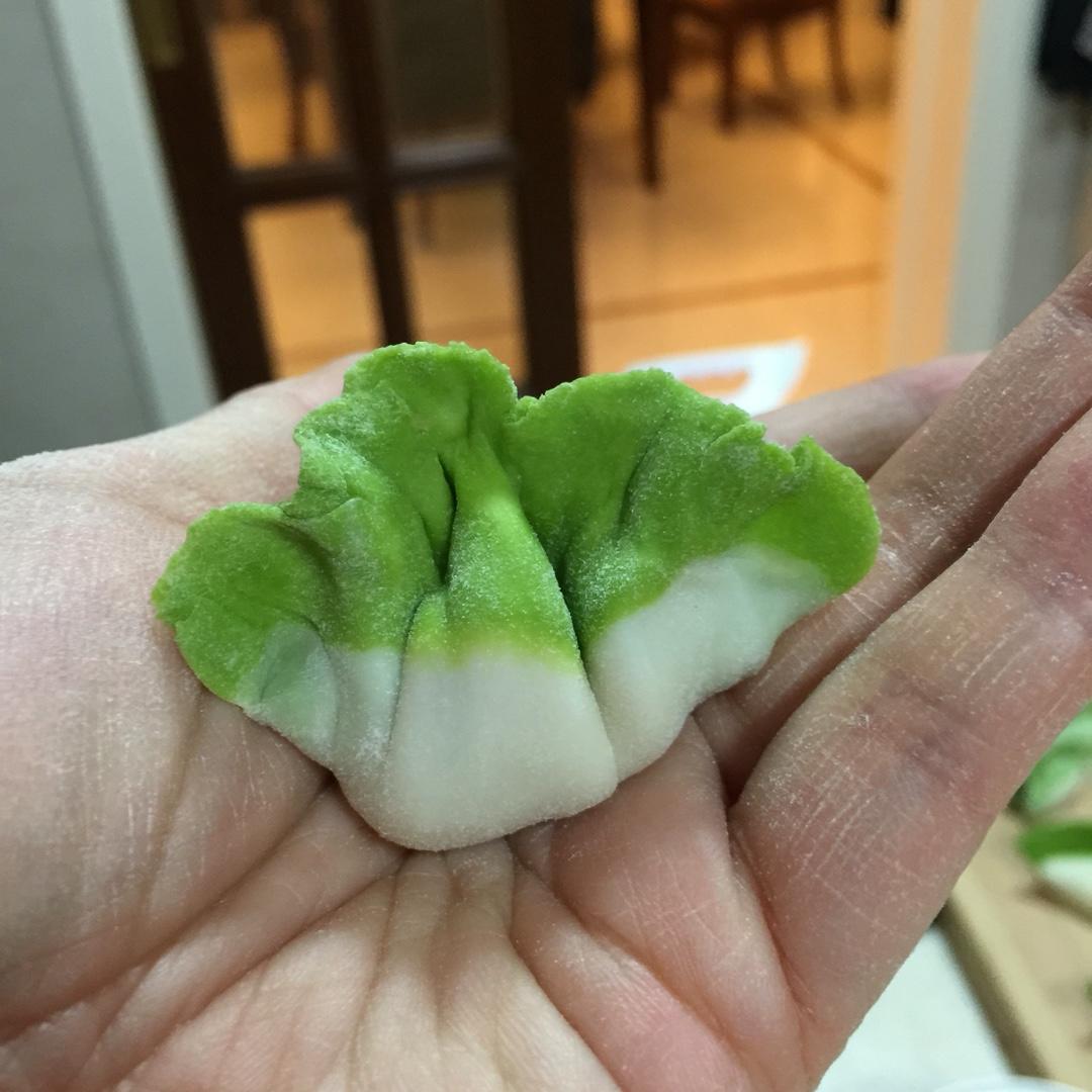 翡翠白玉白菜饺子详细版（附翡翠白玉白菜饺子包法，翡翠白玉饺子皮两种制法，面包机和面，翡翠白玉烧卖，各种馅料搭配）