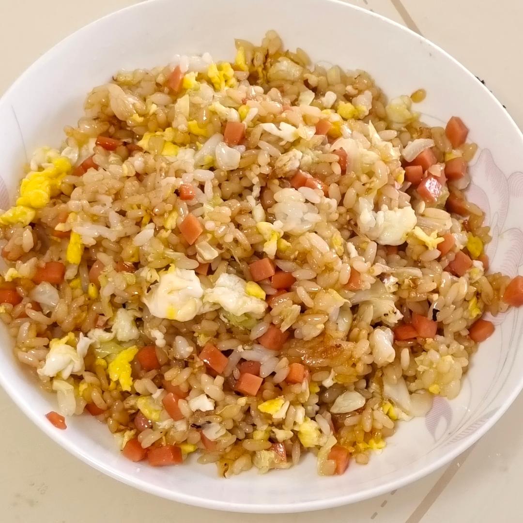 超级好吃的酱油火腿蛋炒饭！