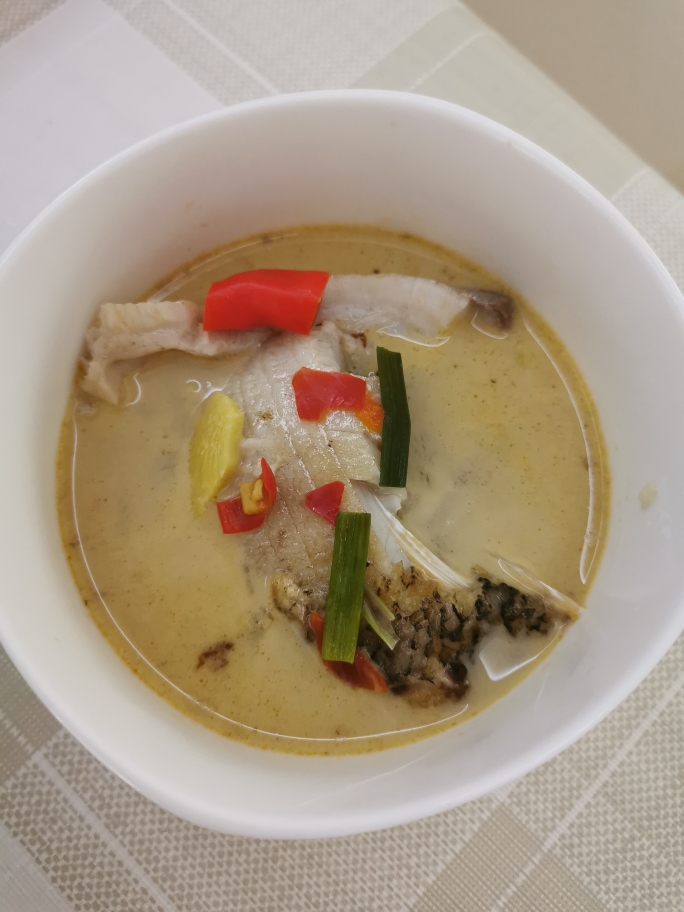 奶白色的汤~麻鲢鱼头火锅的做法 步骤11