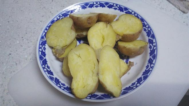 土豆 （懒癌早餐，超快，减肥餐，深夜加餐）的做法