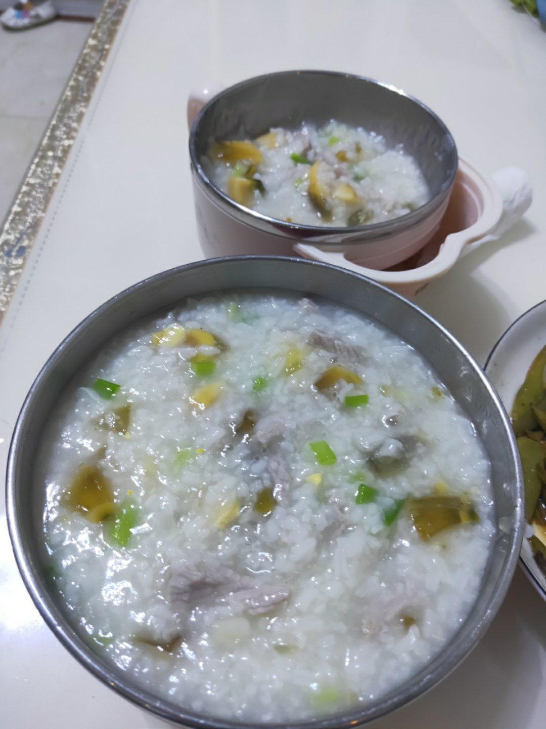 皮蛋瘦肉粥 Pidan & Pork Rice Soup