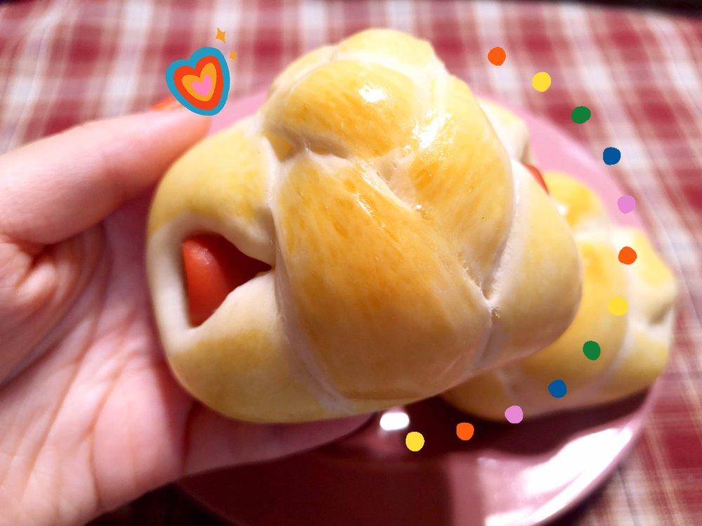 肉松肠仔包