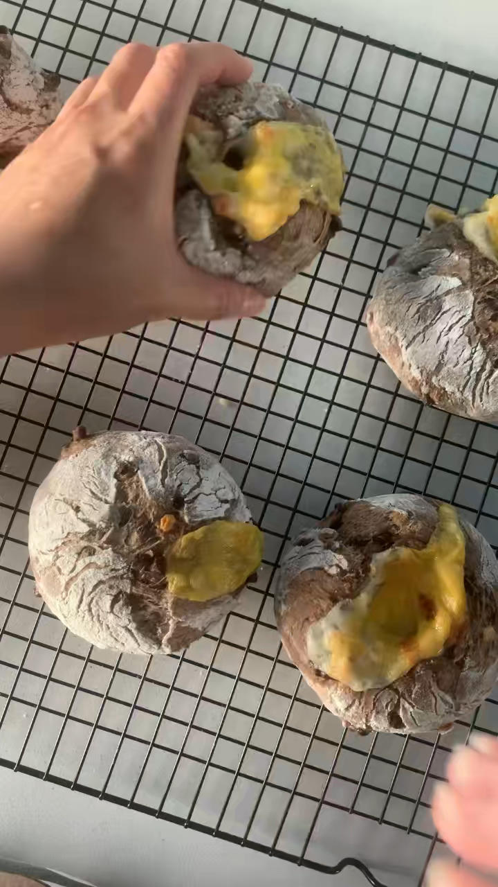 熔岩巧克力欧包