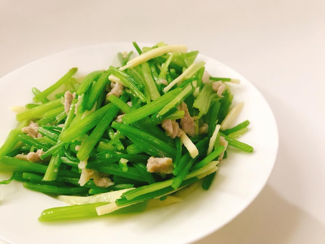 芹菜炒肉