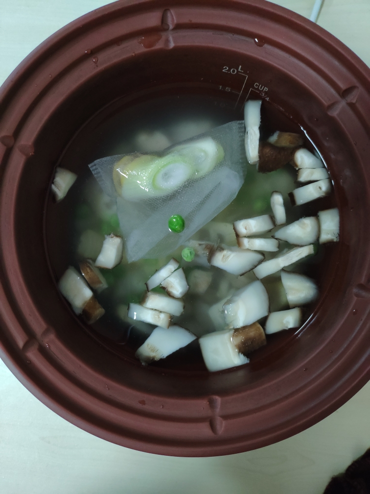 懒人版花菇瑶柱海鲜粥的做法